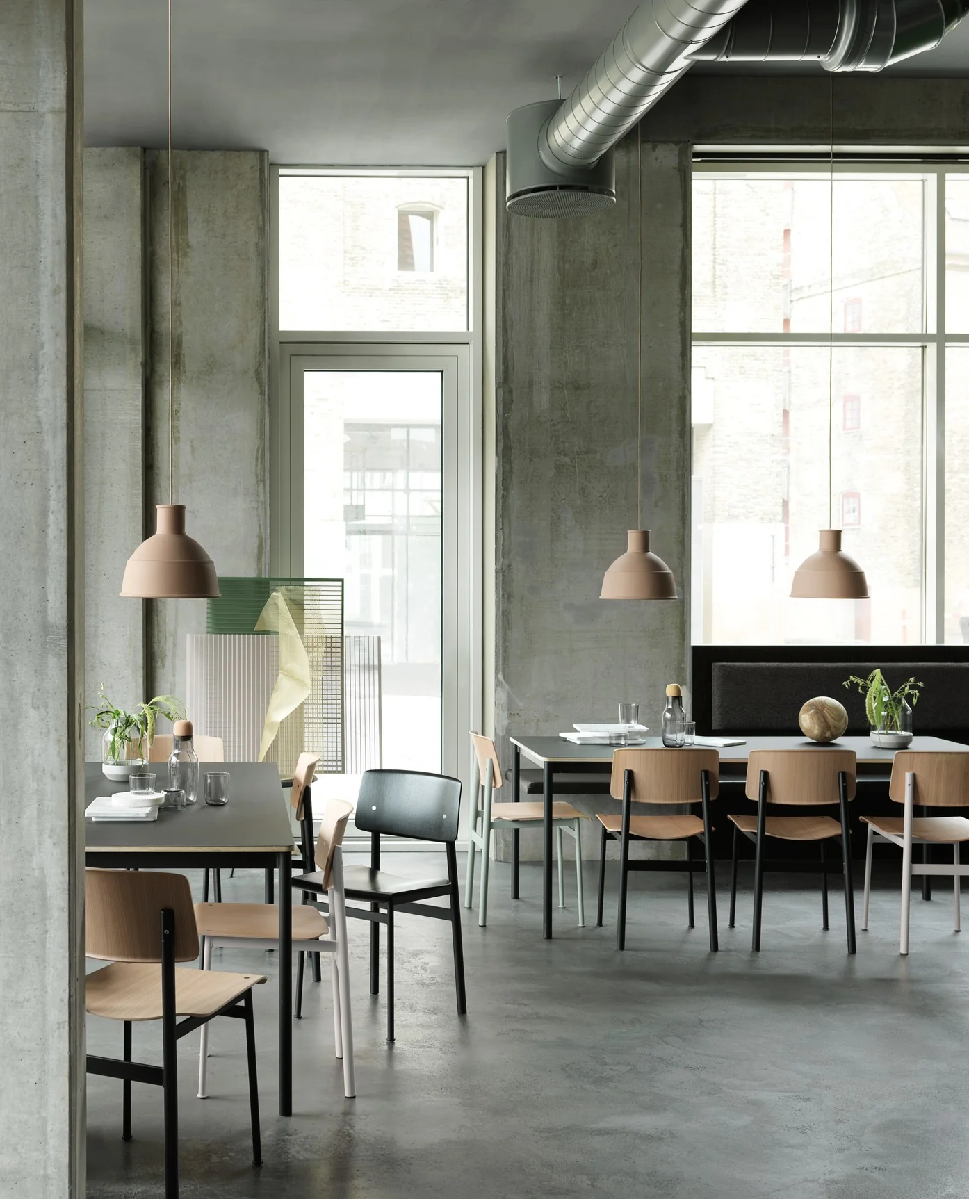 Krzesło LOFT czarny fornir dębowy z czarną podstawą - Image 2