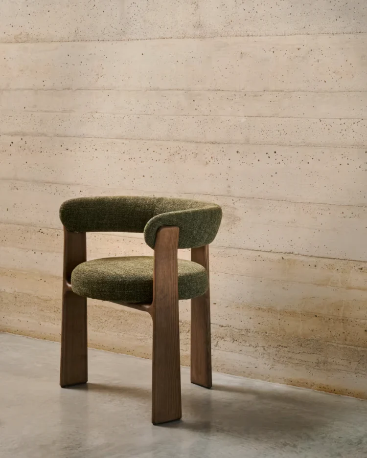 Krzesło z podłokietnikami GRANITE zielony szenil z ciemną jesionową podstawą - Image 3