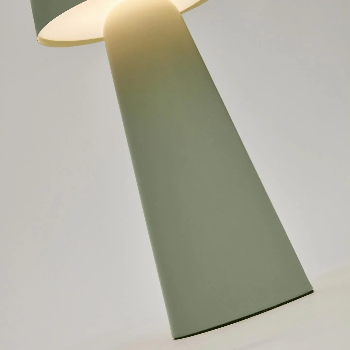 Lampa akumulatorowa zewnętrzna ARENYS jasnozielony - Image 8