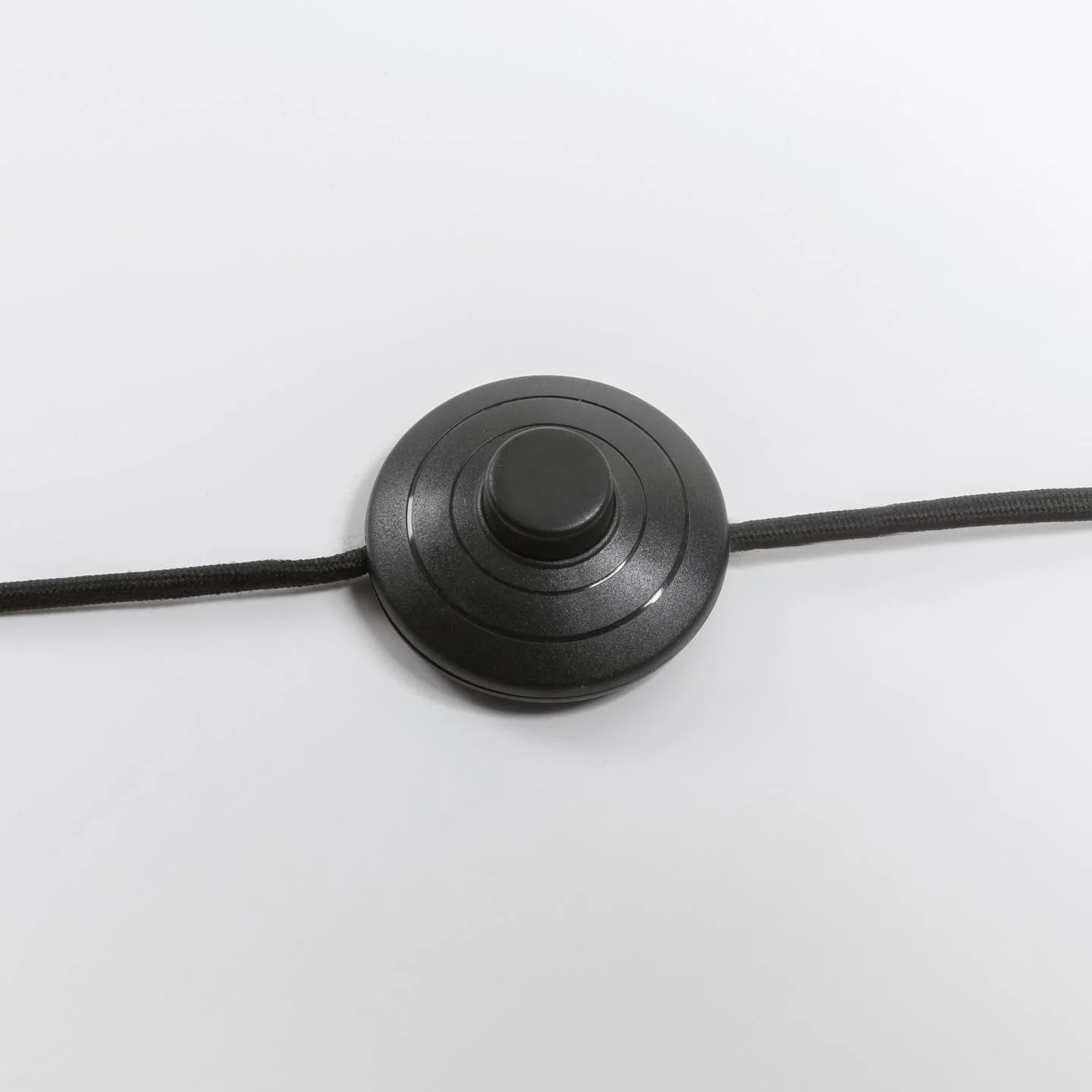 Lampa podłogowa trójnóg IKIA czarny - Image 5