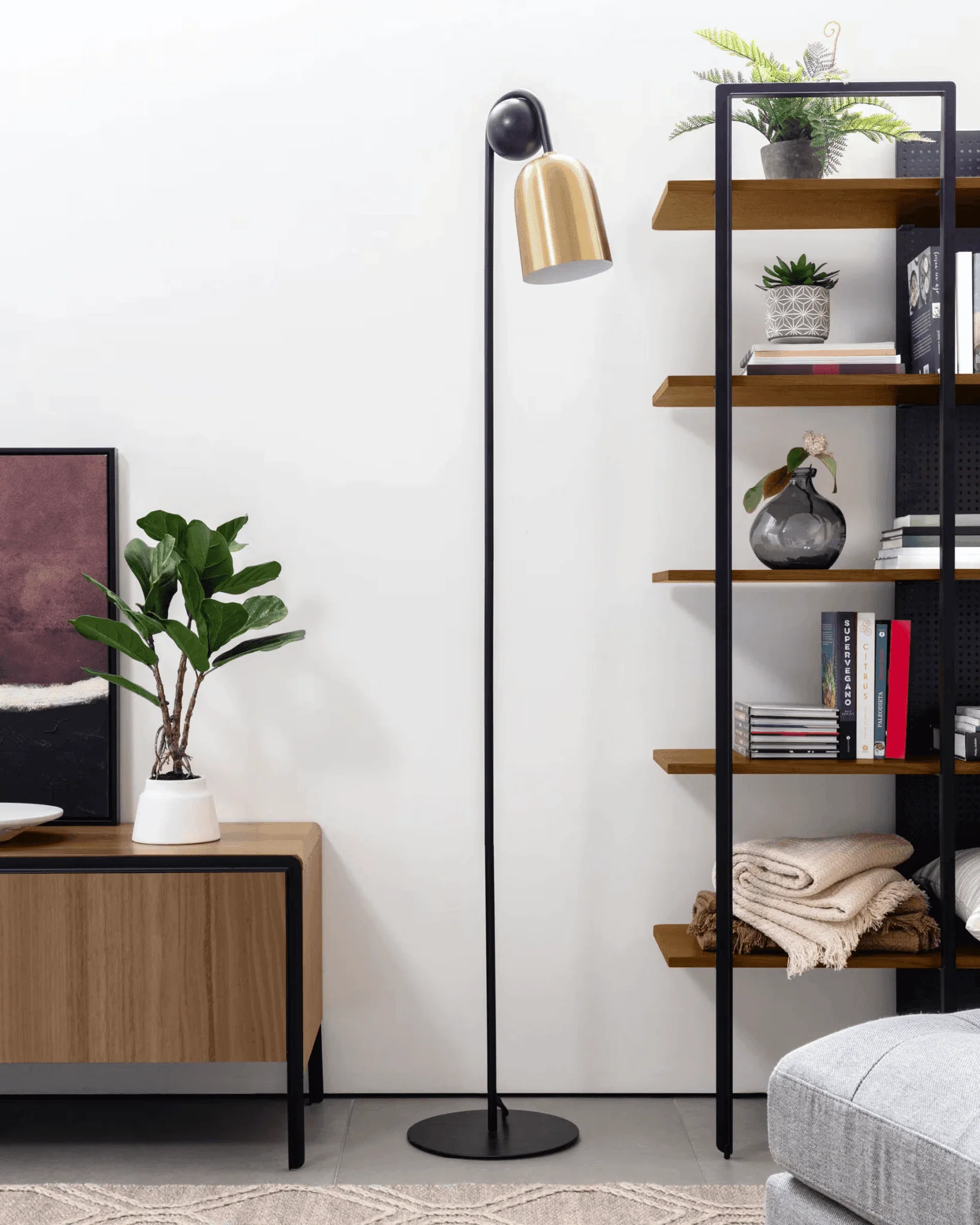 Lampa podłogowa NATSUMI czarny z mosiężnym wykończeniem - Image 4