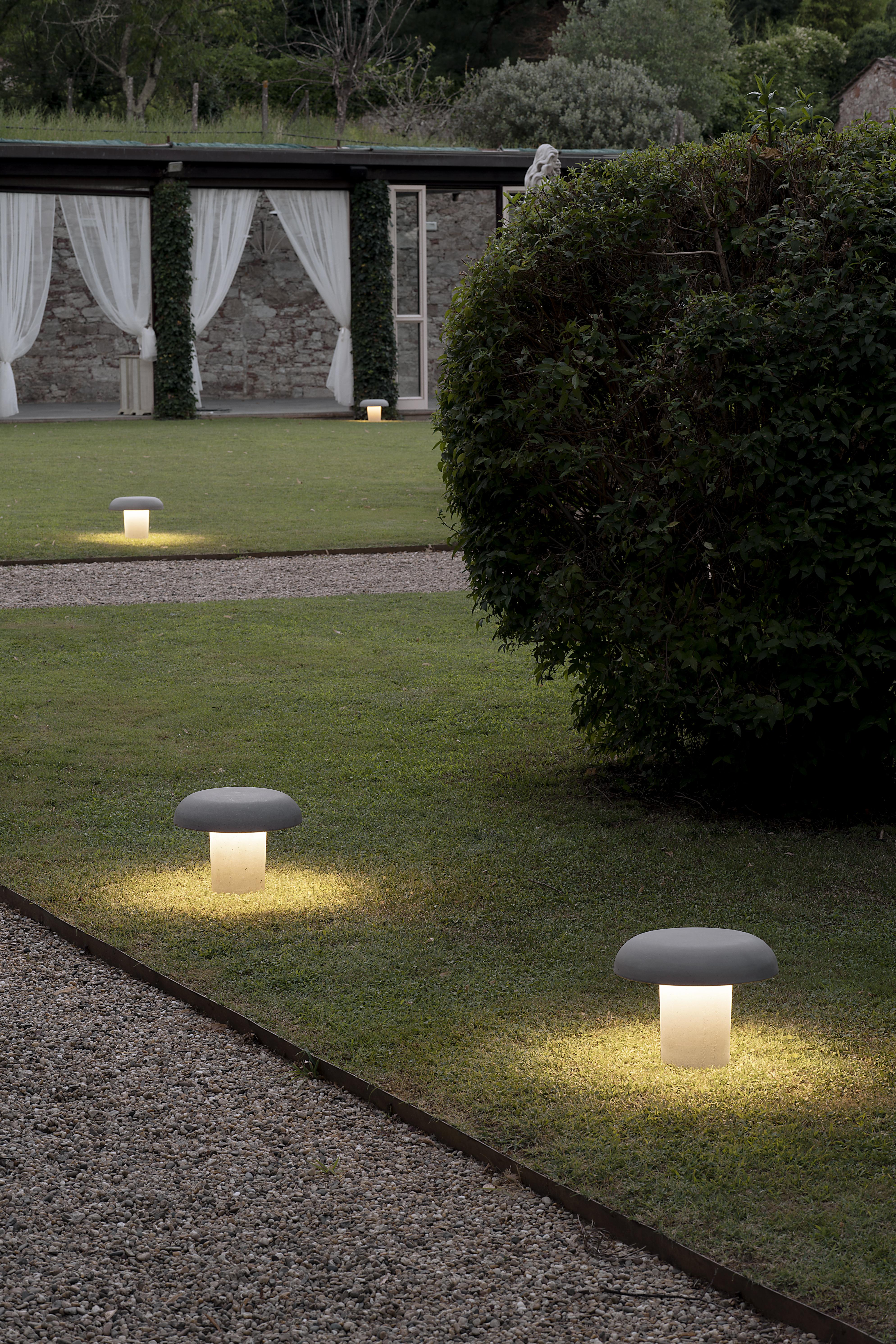 Lampa zewnętrzna AMANITA szary beton - Image 9