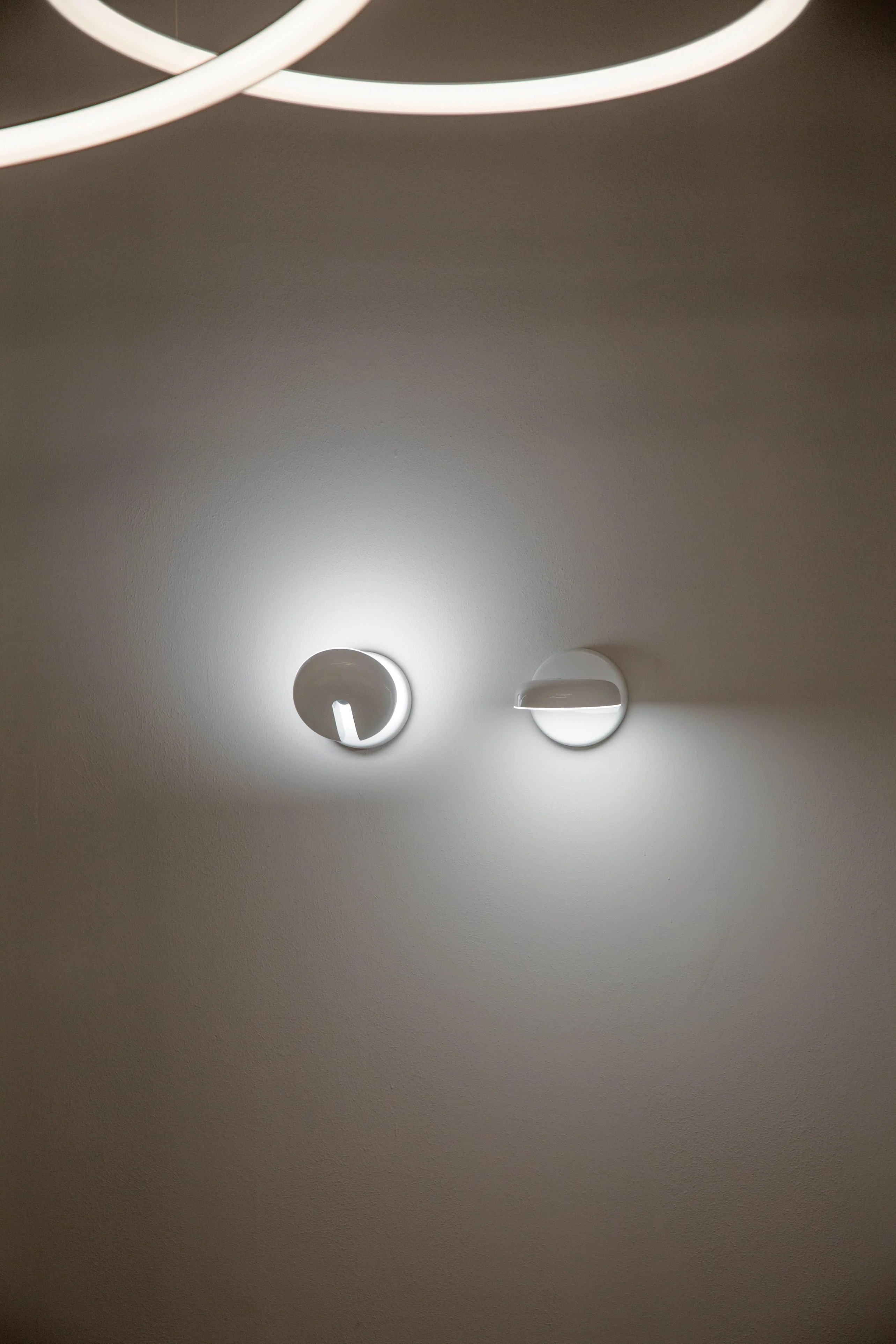 Lampa ścienna CABRIOLETTE połyskujący biały - Image 9