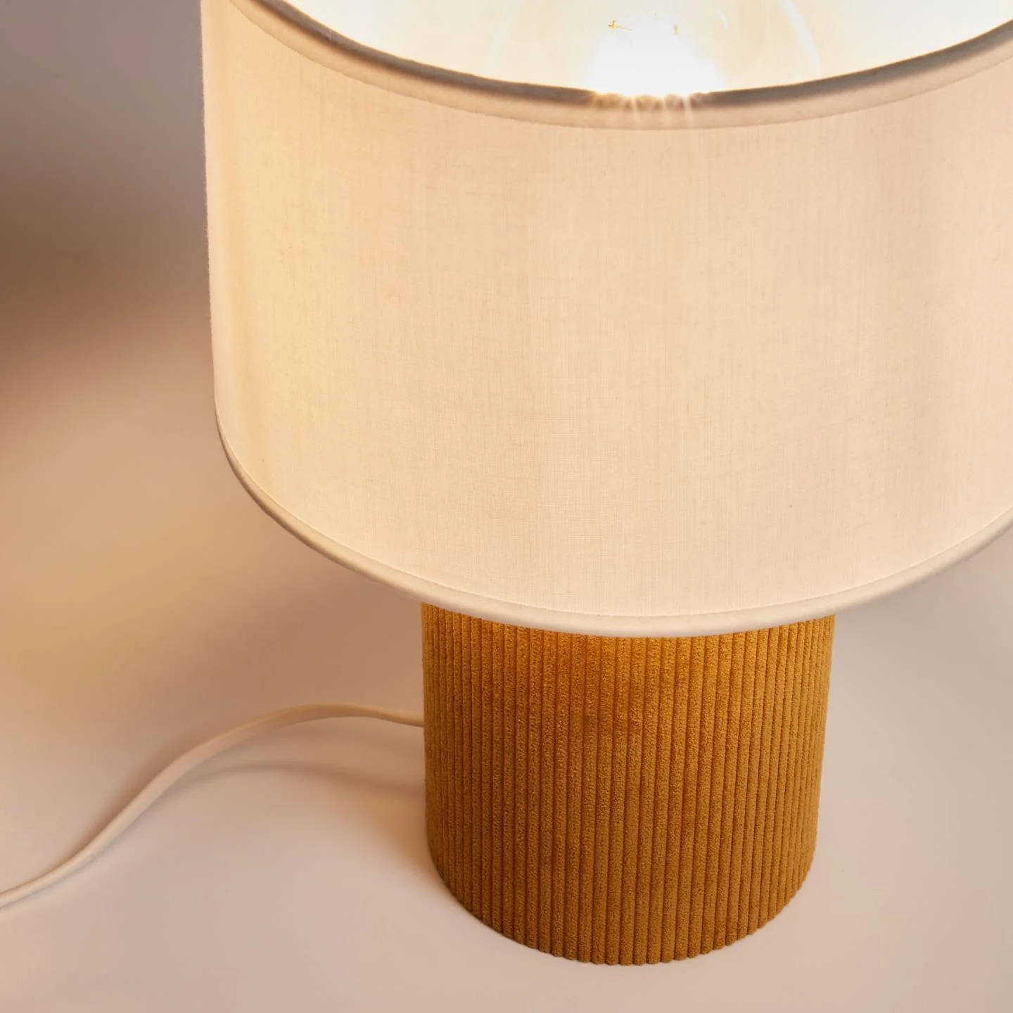 Lampa stołowa BIANELLA musztardowy - Image 3