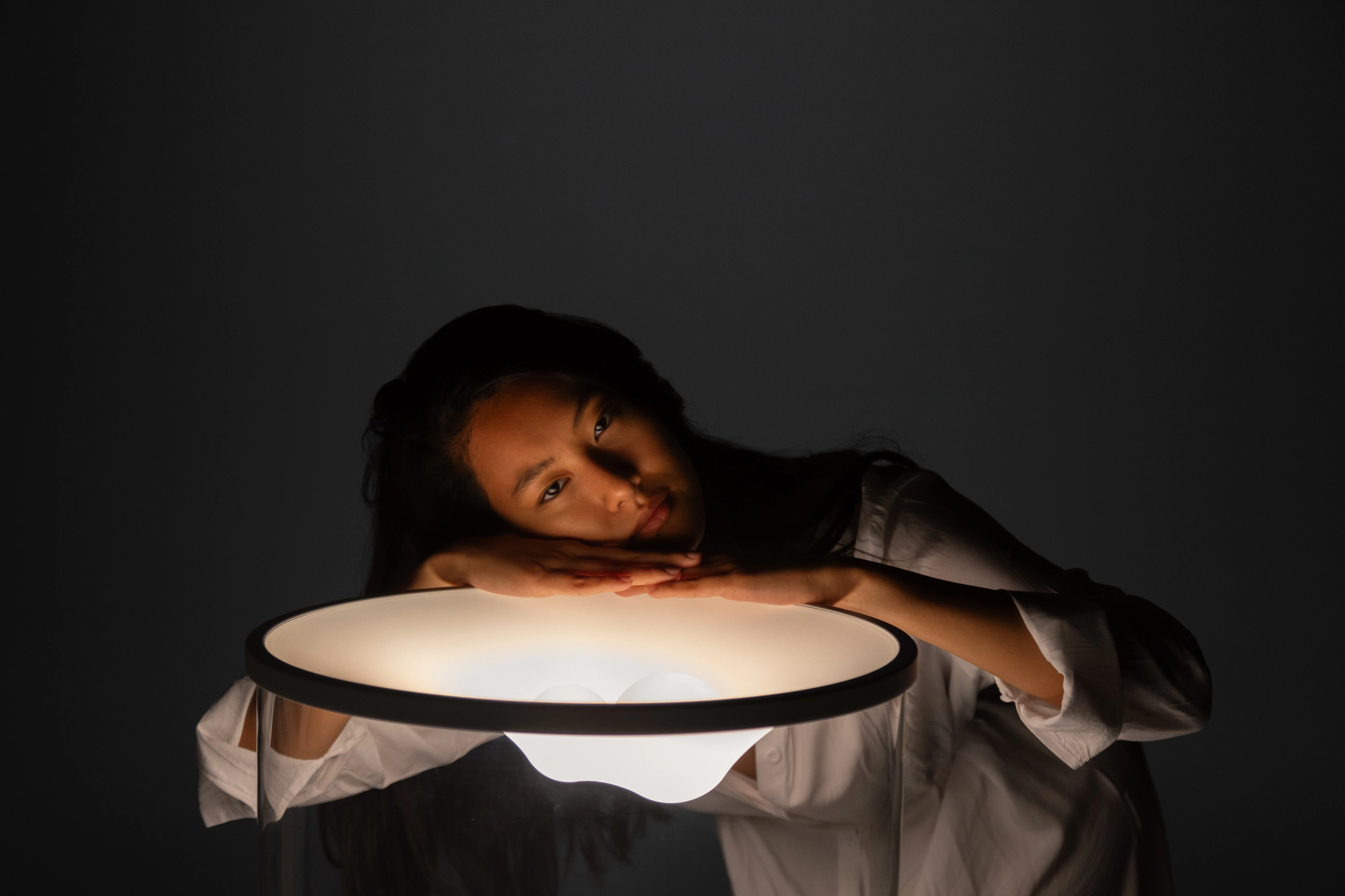 Lampa stołowa GRAMMOLUCE szklany klosz z czarną podstawą - Image 22