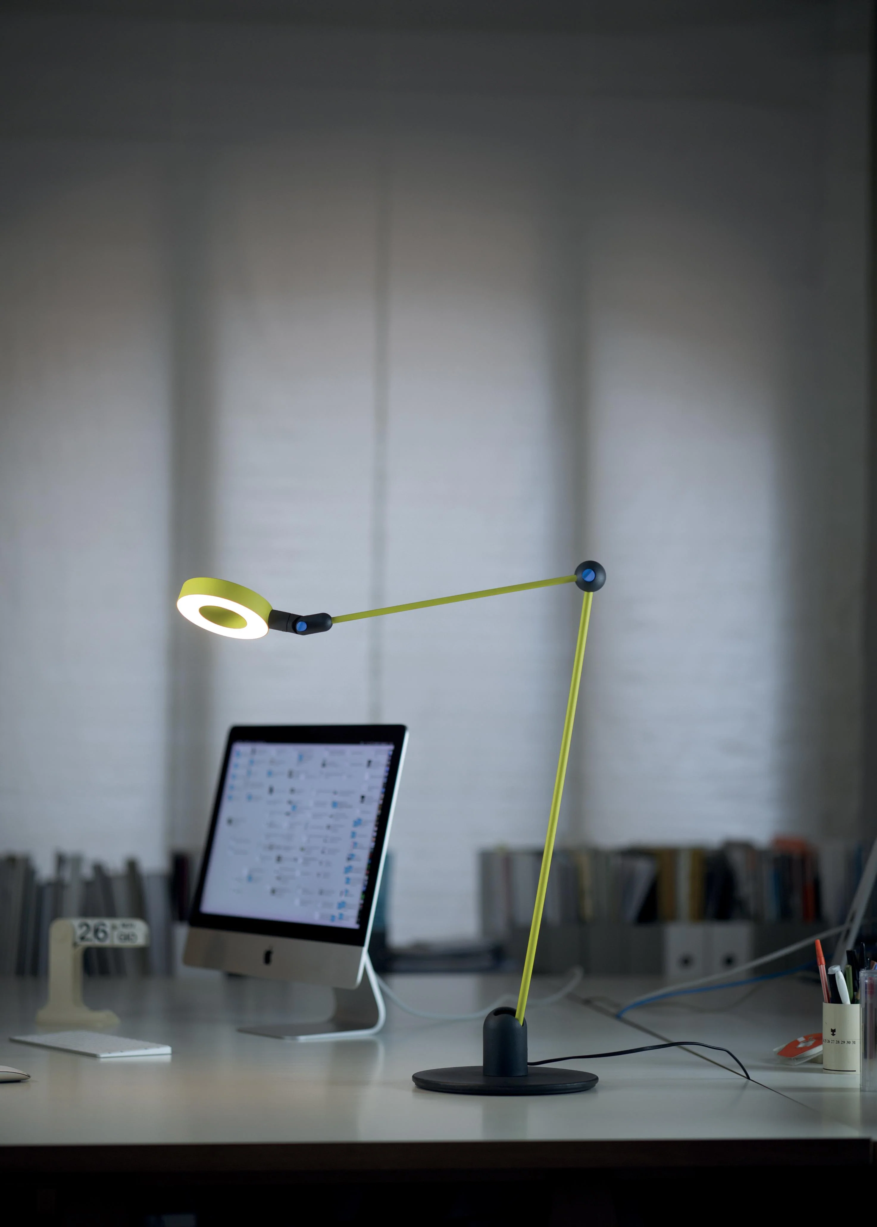 Lampa biurkowa L'AMICA srebrny z czarnym - Image 5