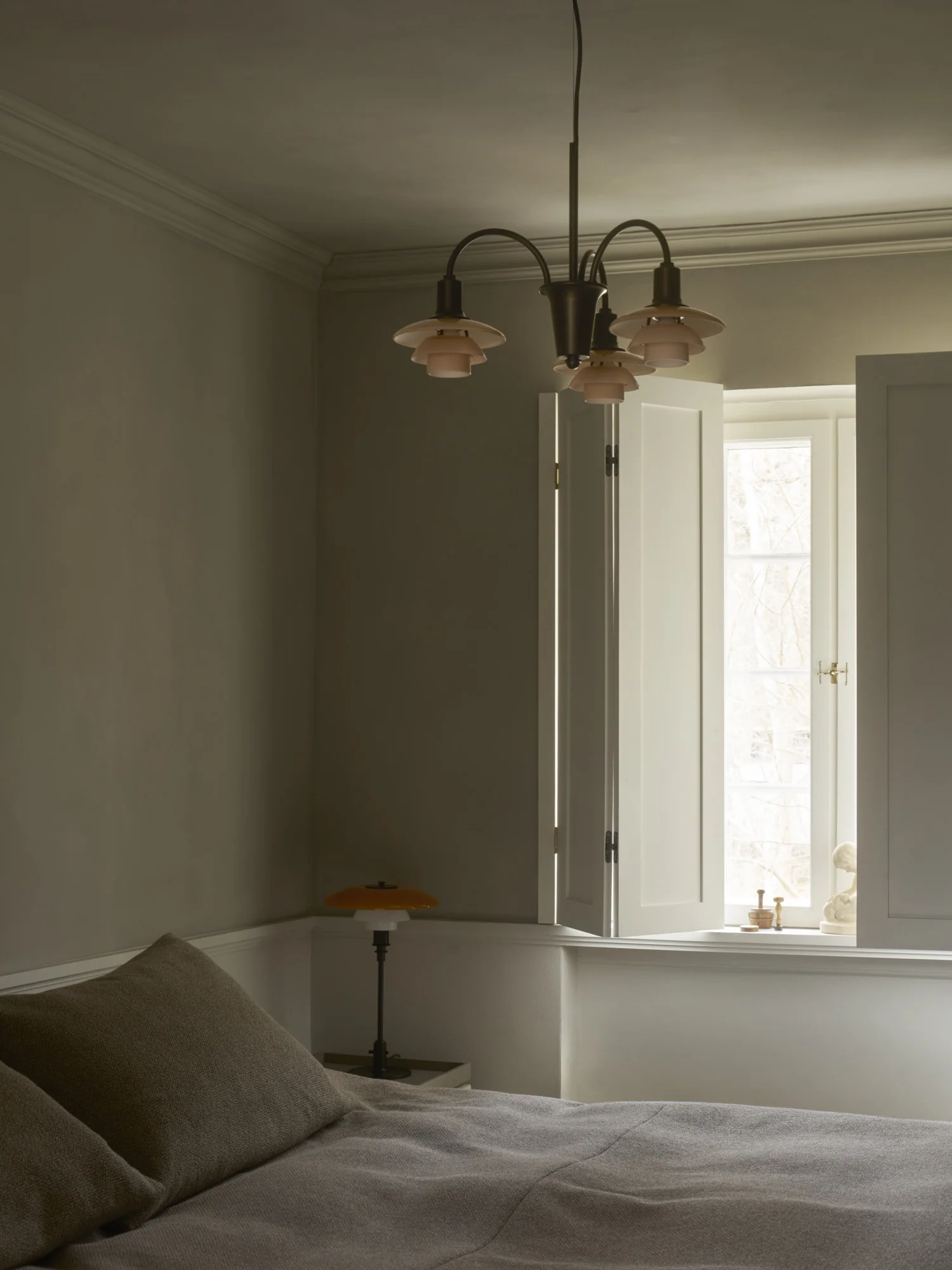Lampa stołowa PH 3/2 - edycja stulecia biały z pomarańczowym z brązową podstawą - Image 5