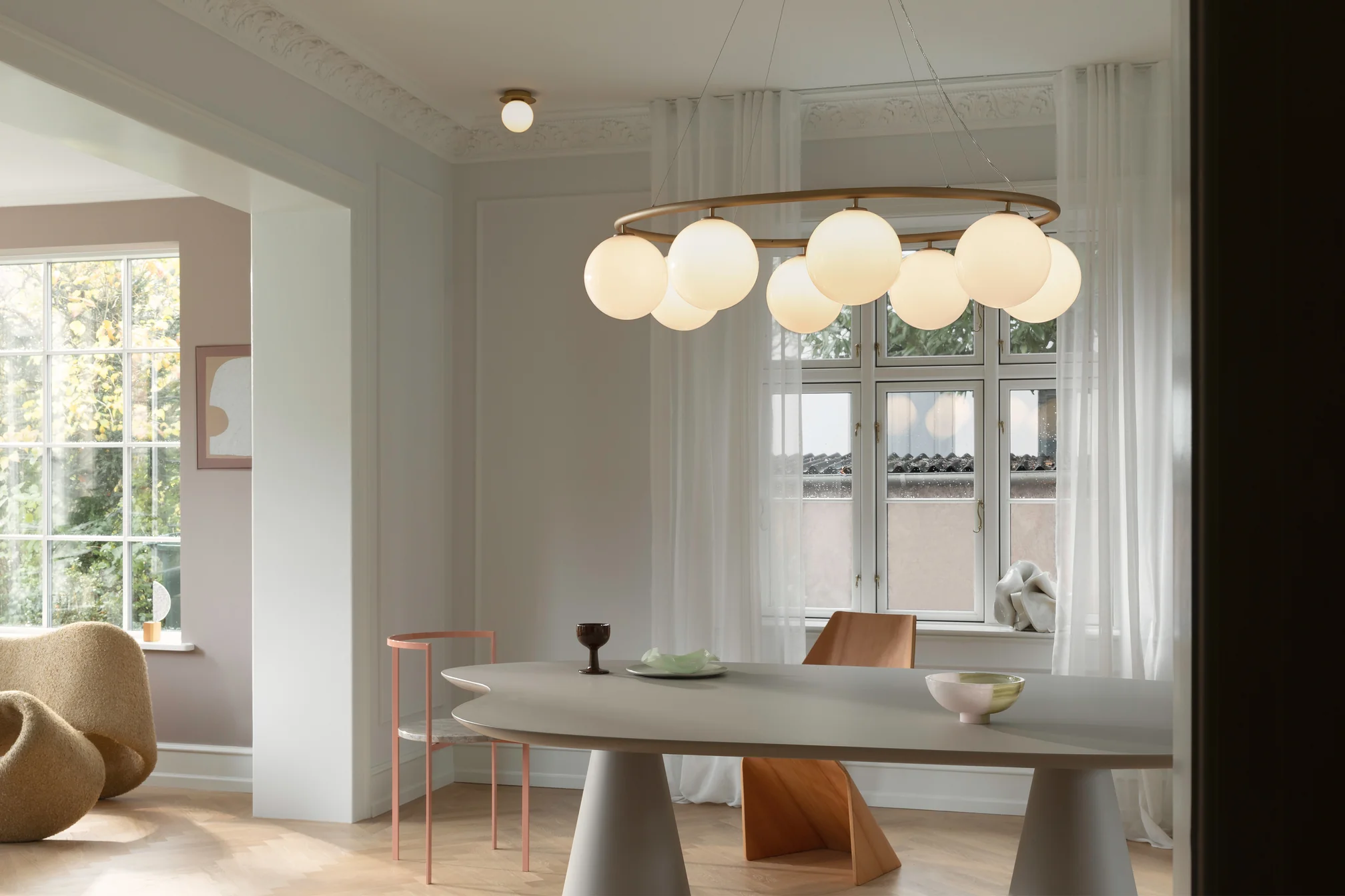 Lampa wisząca MIIRA 8 OVAL mosiężny z opalowym szkłem - Image 2