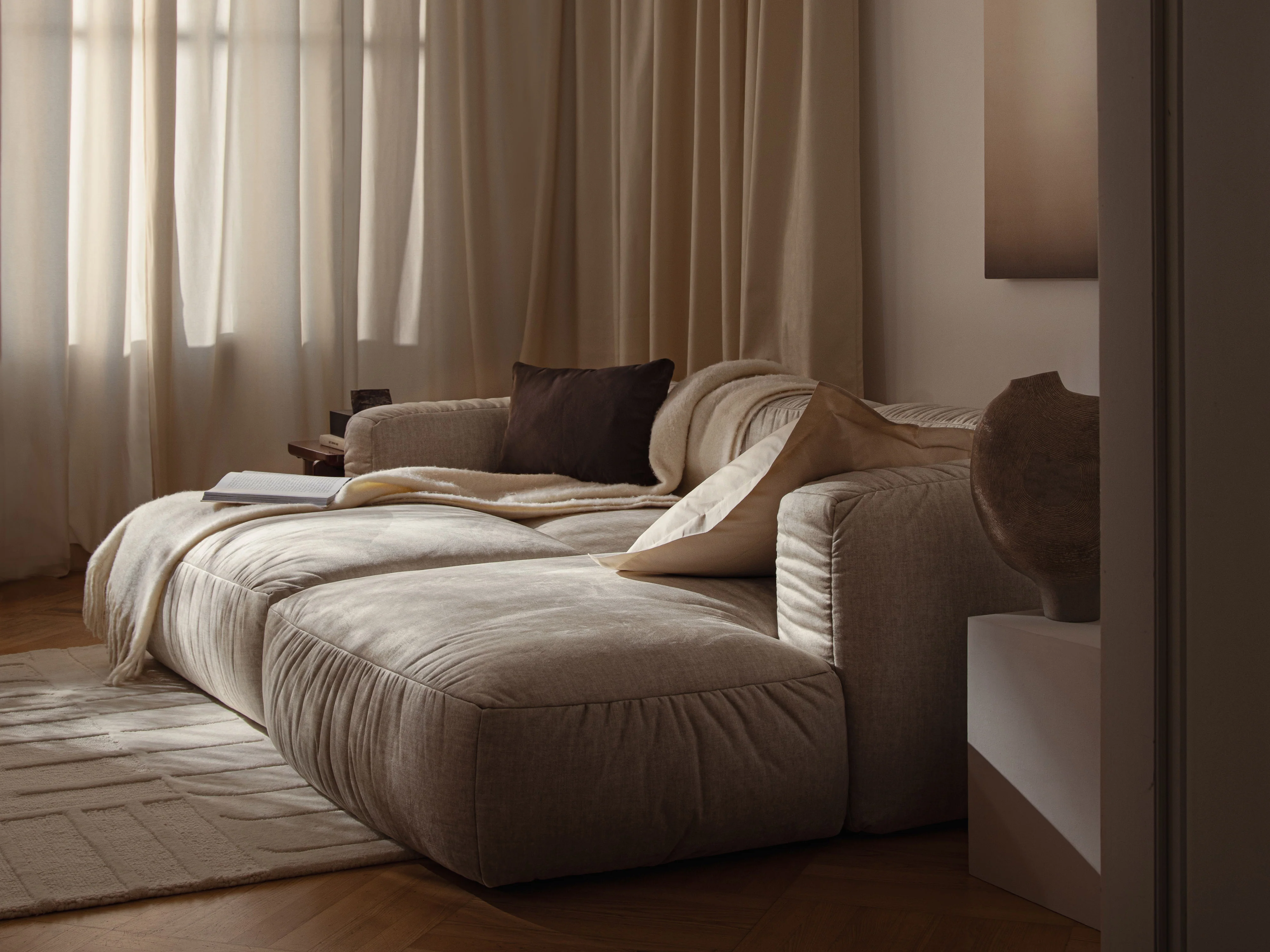 Sofa aksamitna 3-osobowa z funkcją spania MARTINA zielony - Image 3