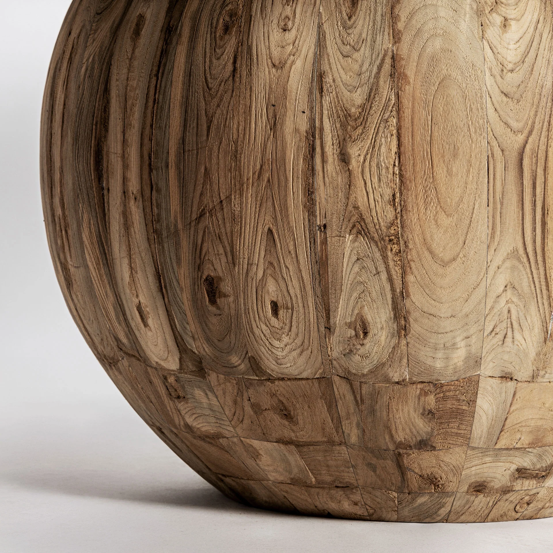 Stół okrągły ERLOY drewno tekowe z recyklingu - Image 4