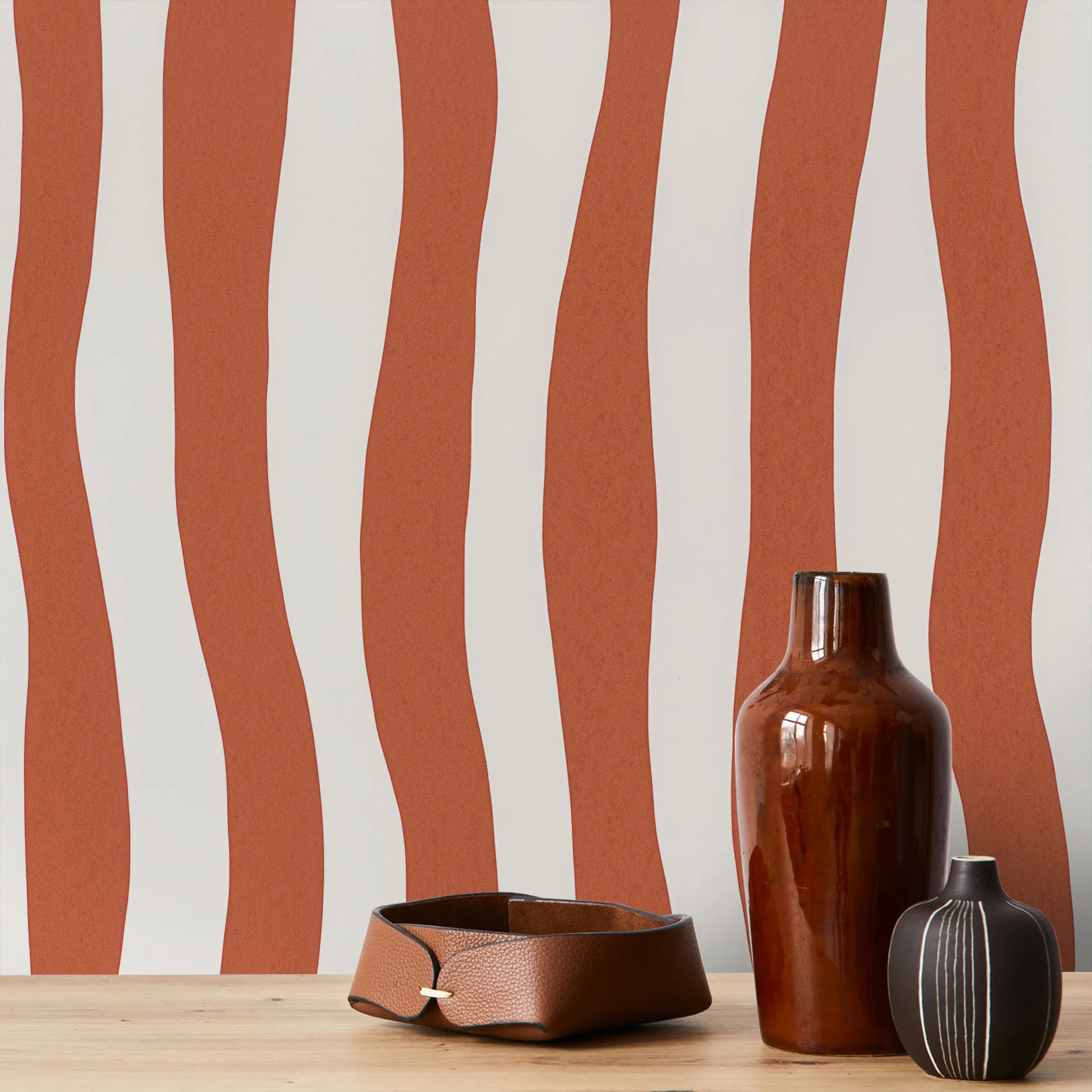 Tapeta strukturalna z abstrakcyjnym wzorem w falujące paski SUNDAE - TERRACOTTA terakota - Image 4